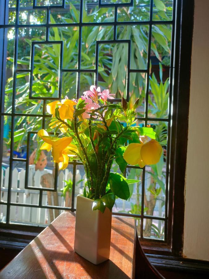Lotus Corner - Heritage B&B Луанґпхабанґ Екстер'єр фото