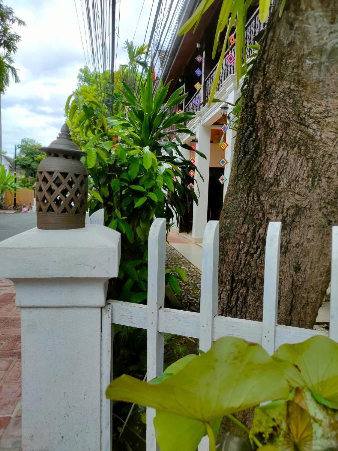 Lotus Corner - Heritage B&B Луанґпхабанґ Екстер'єр фото